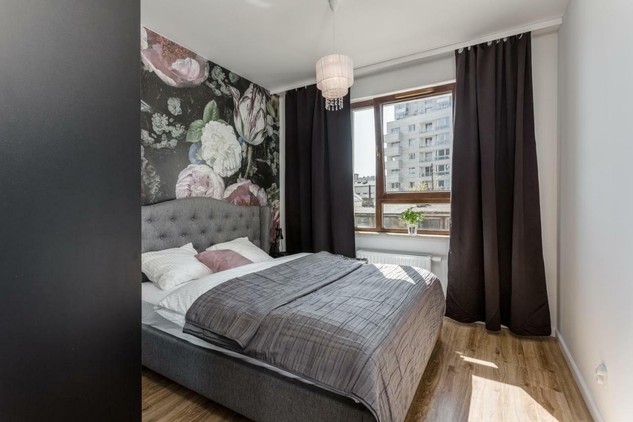 Chill Apartments Wola Varşovia Exterior foto